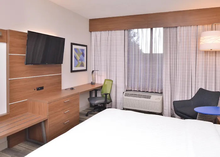 Holiday Inn Express & Suites Indianapolis Dtn-Conv Ctr Area By Ihg